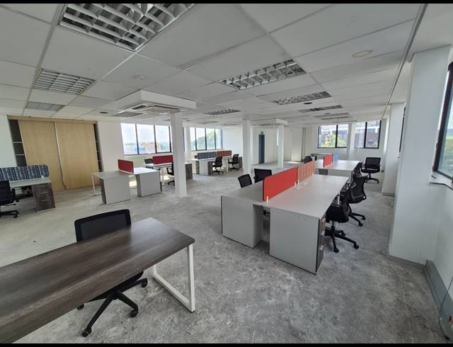 283M² OFFICE TO LET IN RIVONIA